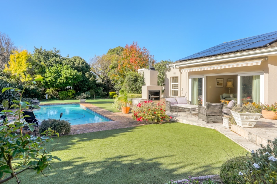 4 Bedroom Property for Sale in Constantia Western Cape